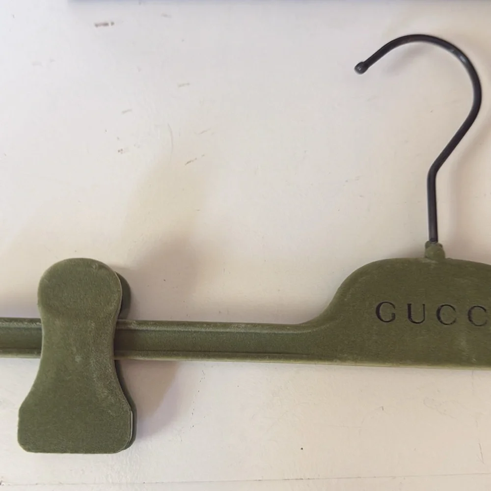 Gucci Green velvet pants/skirts hanger